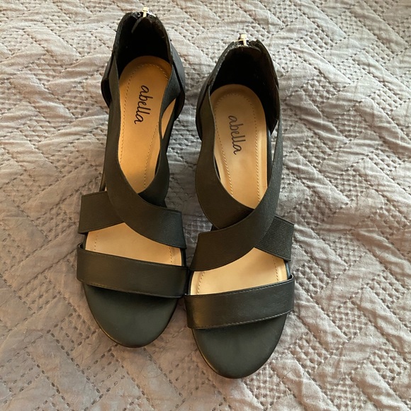 abella tadonna sandal